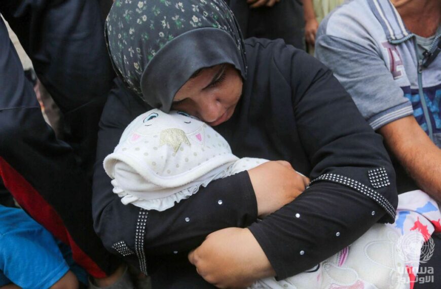 Palestinians in Gaza face Grim Choice Starve Slowly or Risk Death